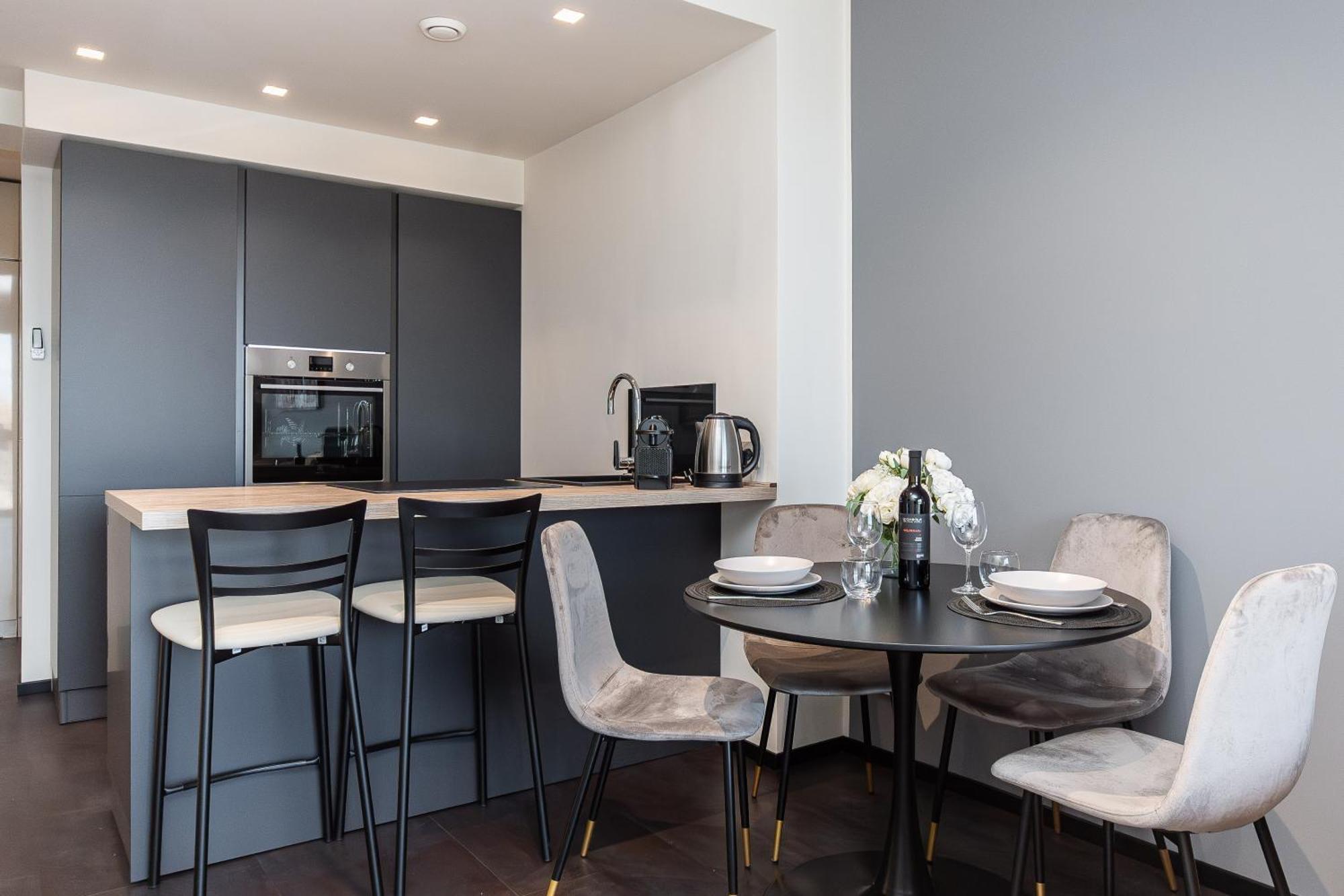 Free Parking In Luxury Suite With City View - Steps To Brignole Train Station Genua Exterior foto