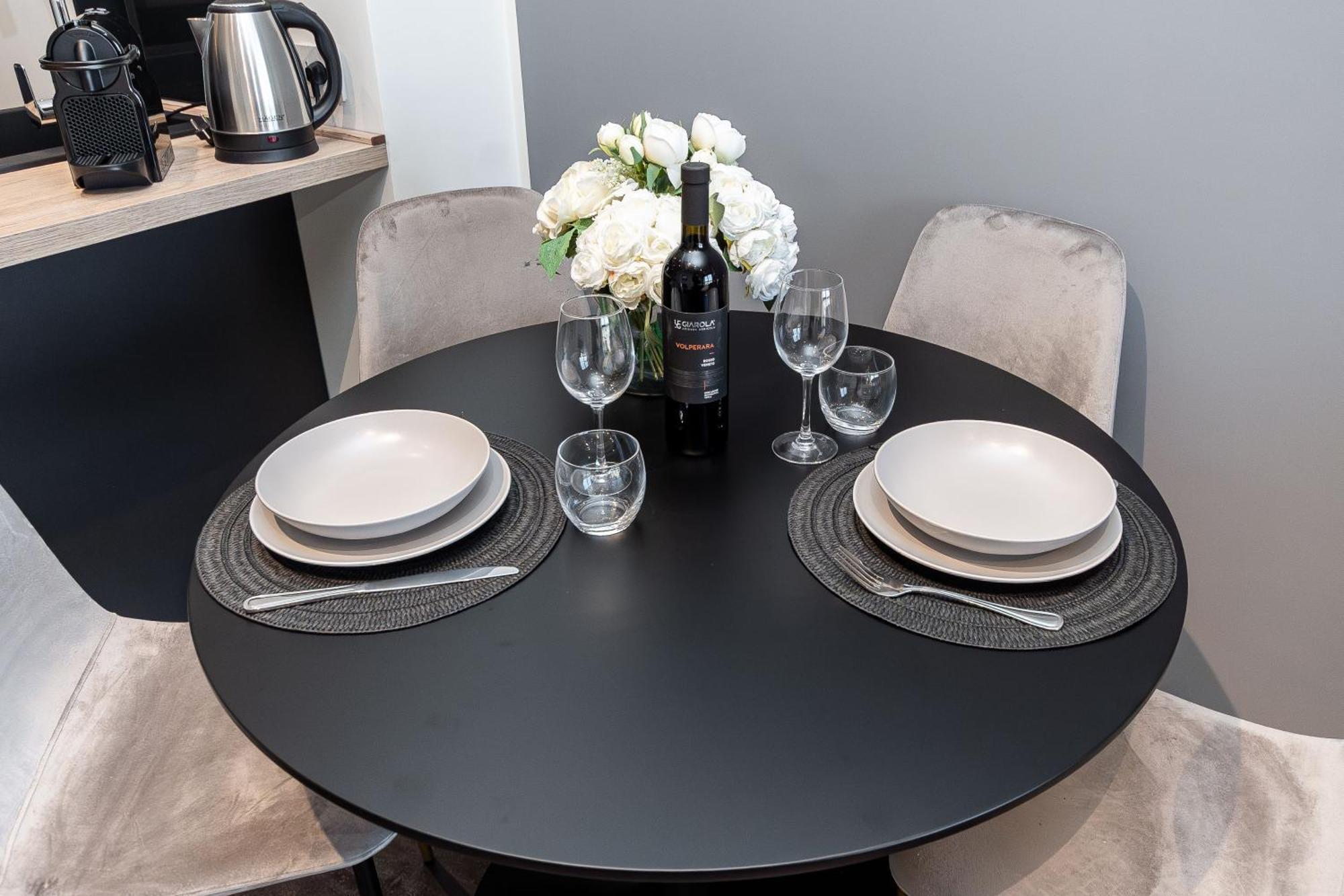 Free Parking In Luxury Suite With City View - Steps To Brignole Train Station Genua Exterior foto